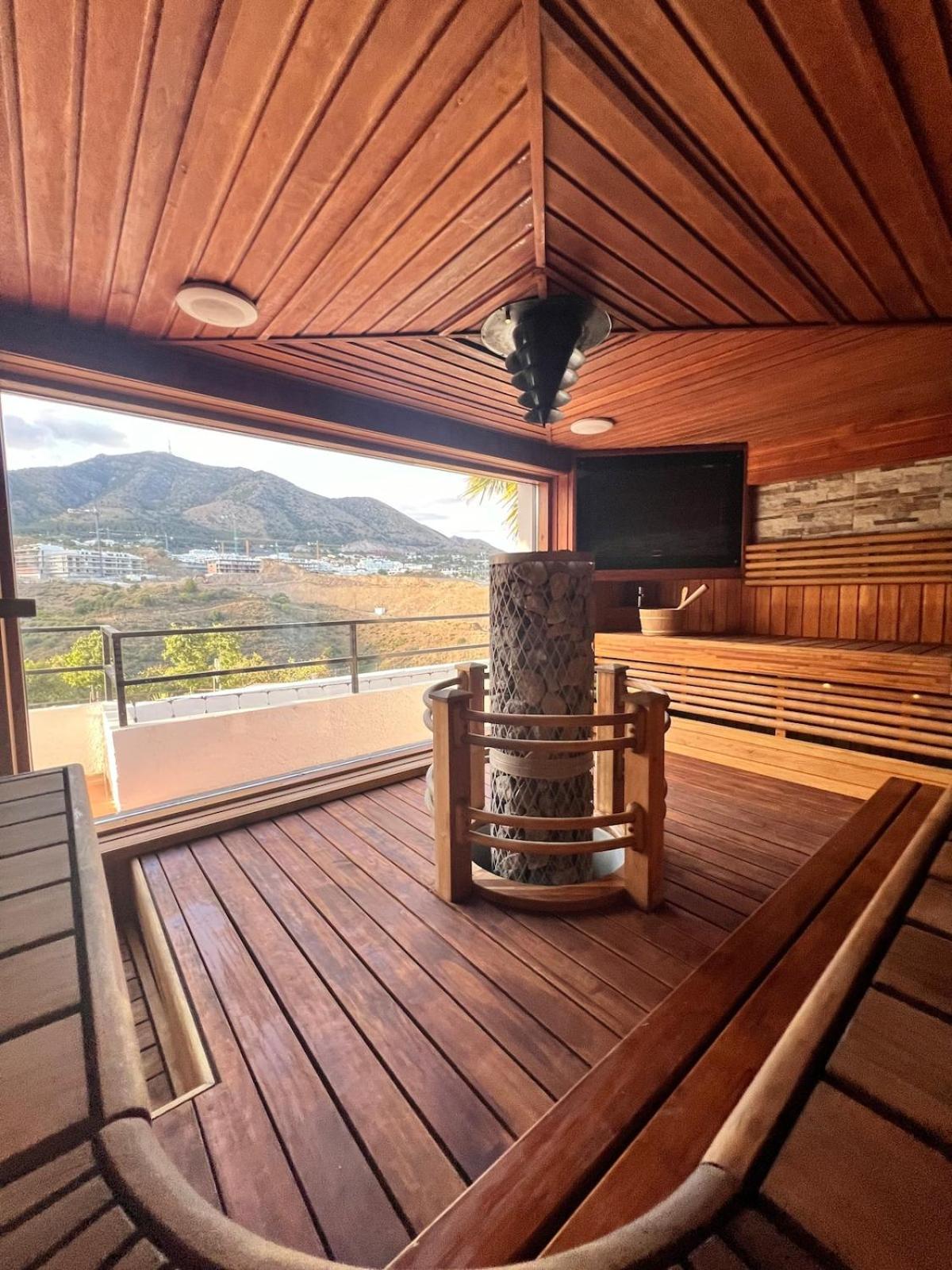 Naranja - Luxury